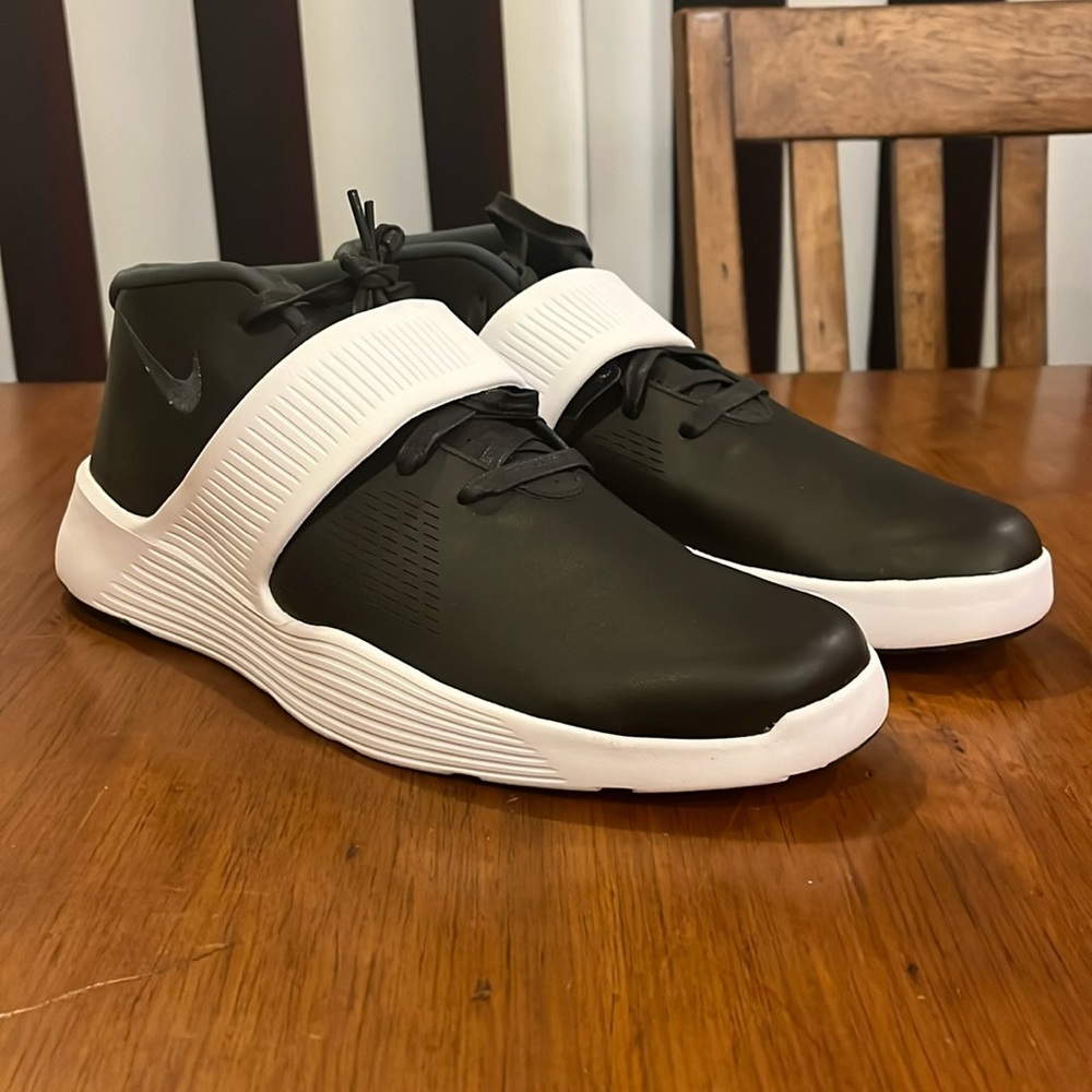 Nike Ultra XT Shoes Sneakers new black 819671 001 white Mens Size 9